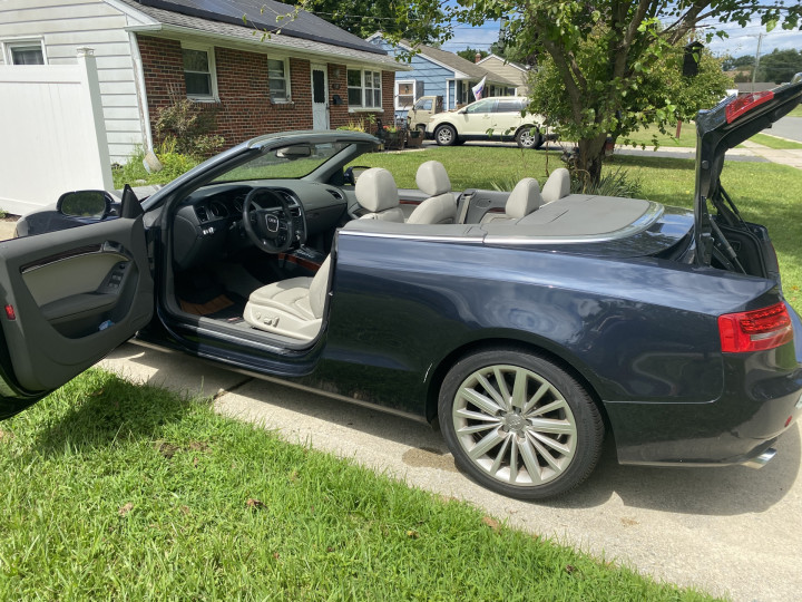 Audi 08069