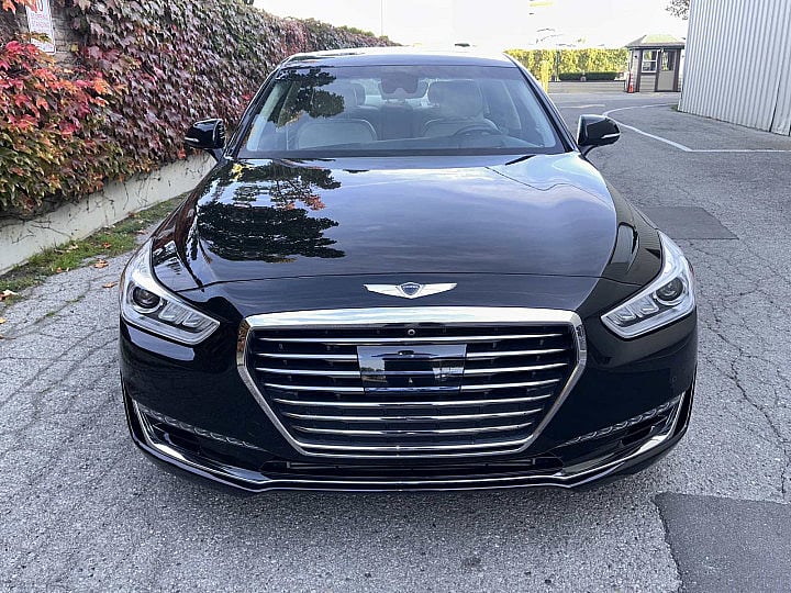 2017 Genesis G90