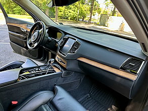 2020 VOLVO XC90