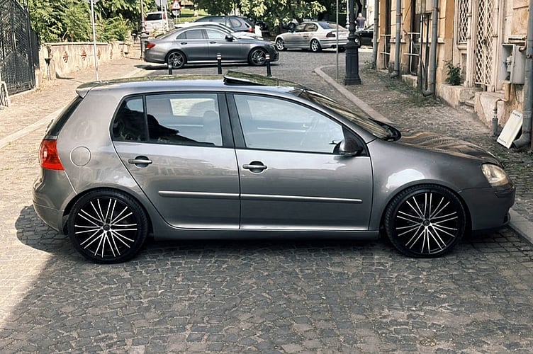 2005 Volkswagen Golf