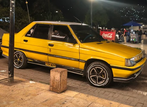 1991 Renault 9