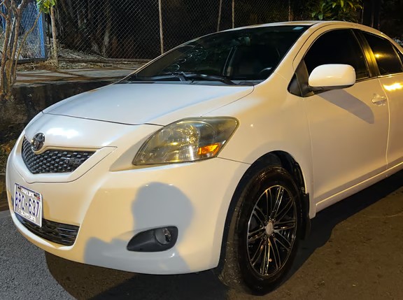2012 Toyota Yaris