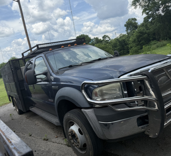2006 FORD F-550