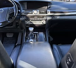 2016 Lexus LS