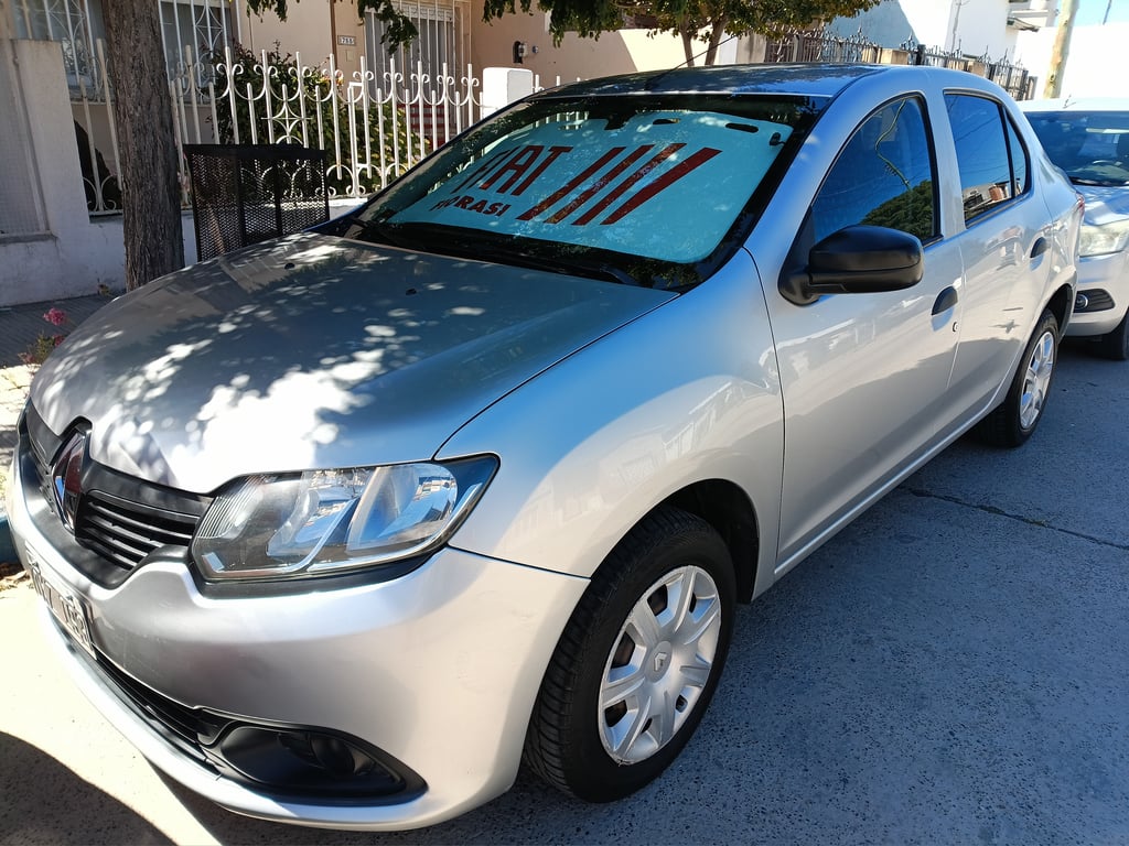2015 Renault Logan