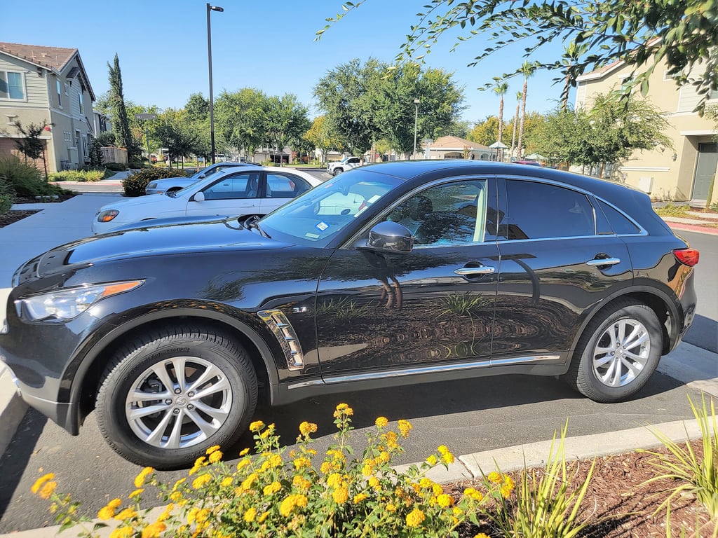 2021 Infiniti QX70