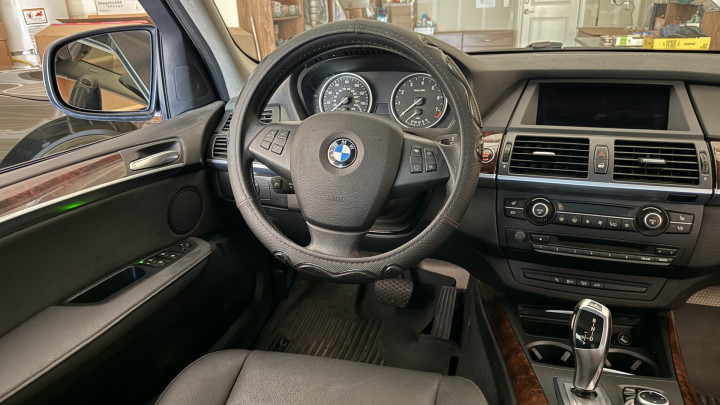 BMW Tracy