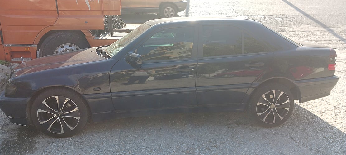 2002 Mercedes-Benz C-Class