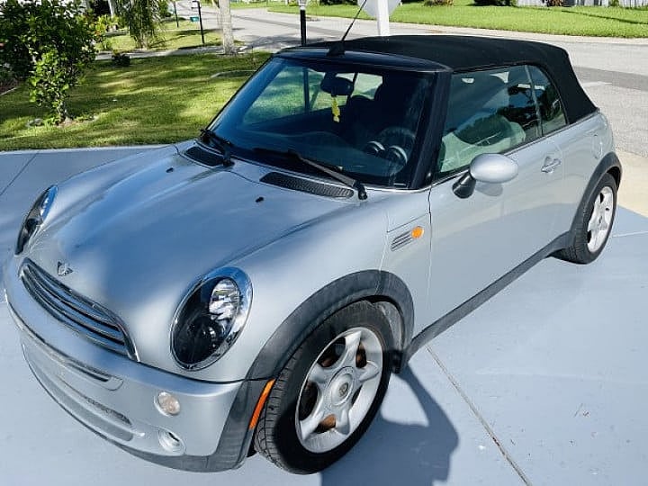 2005 MINI