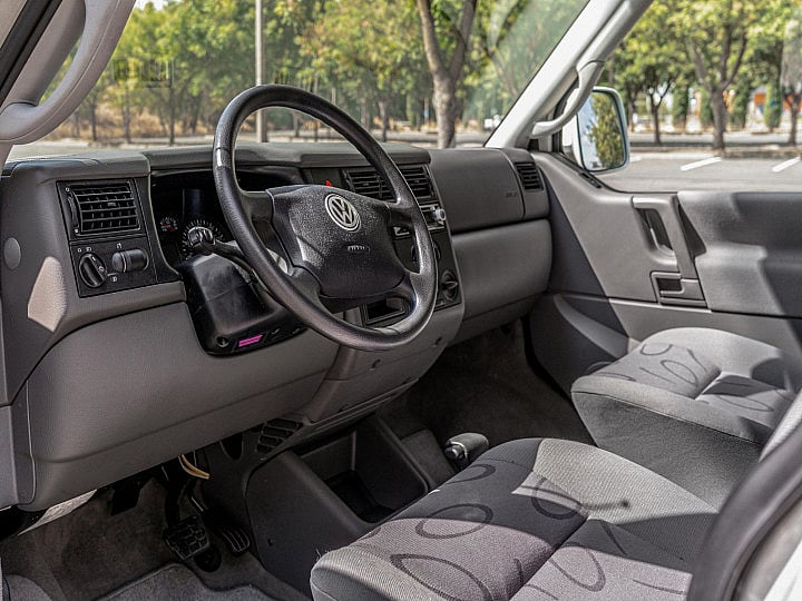 2003 Volkswagen EuroVan