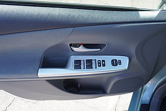 2013 TOYOTA Prius v