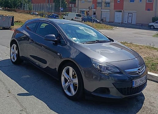 2012 Opel Astra