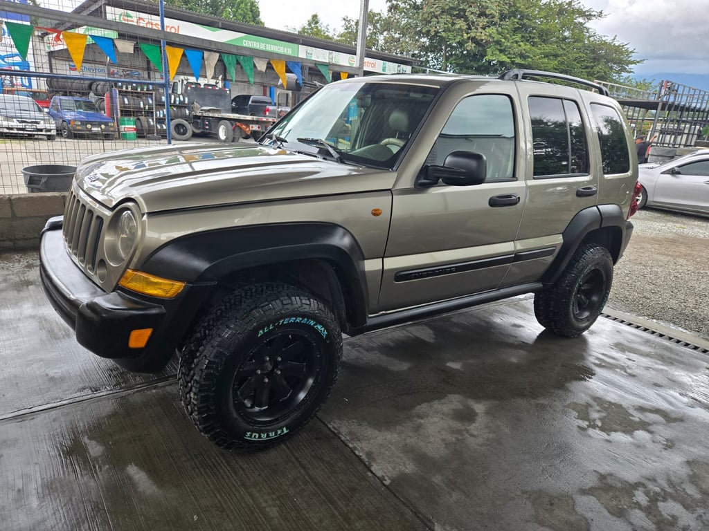 2005 Jeep Cherokee