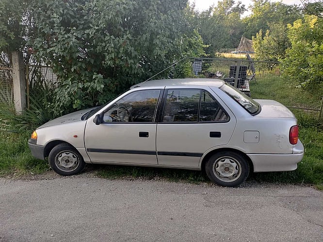 1999 Suzuki Swift