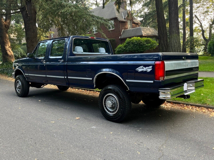 Ford E-350