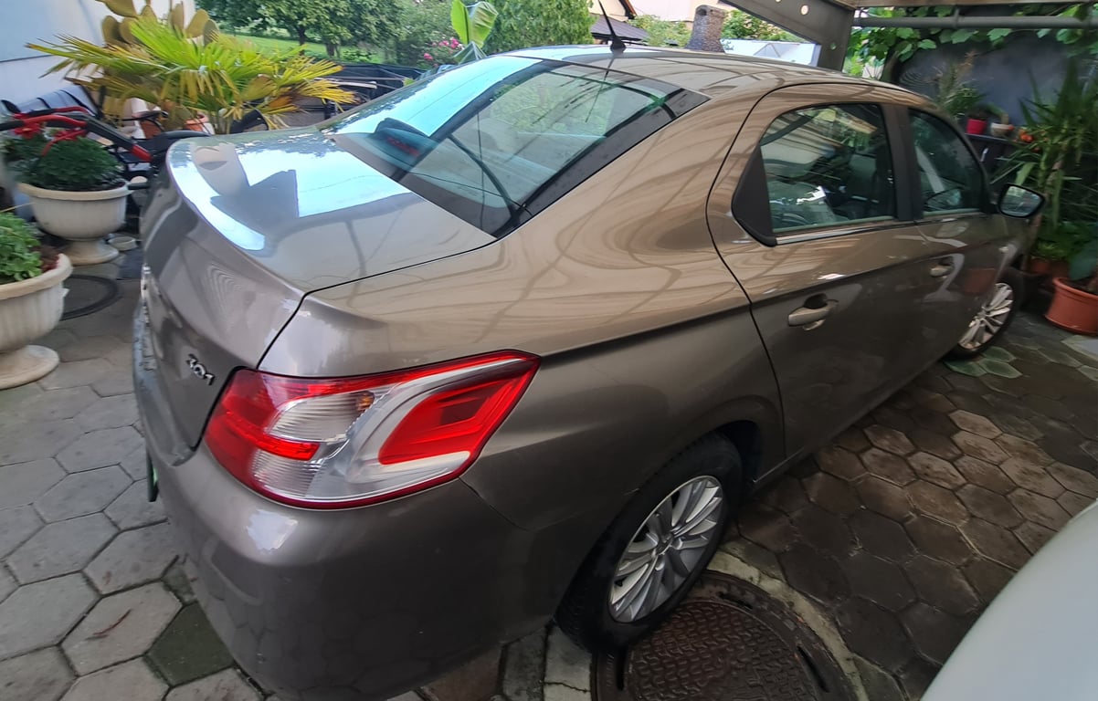 2014 Peugeot 301