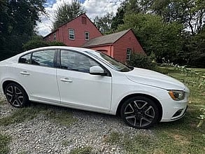 2018 VOLVO S60