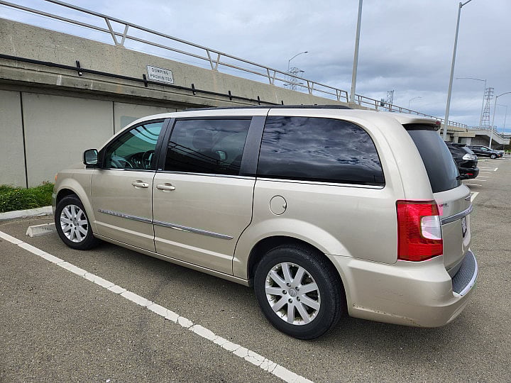 Chrysler Town and Country