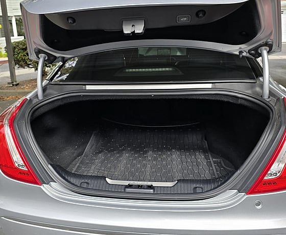 2012 Jaguar XJ-Series