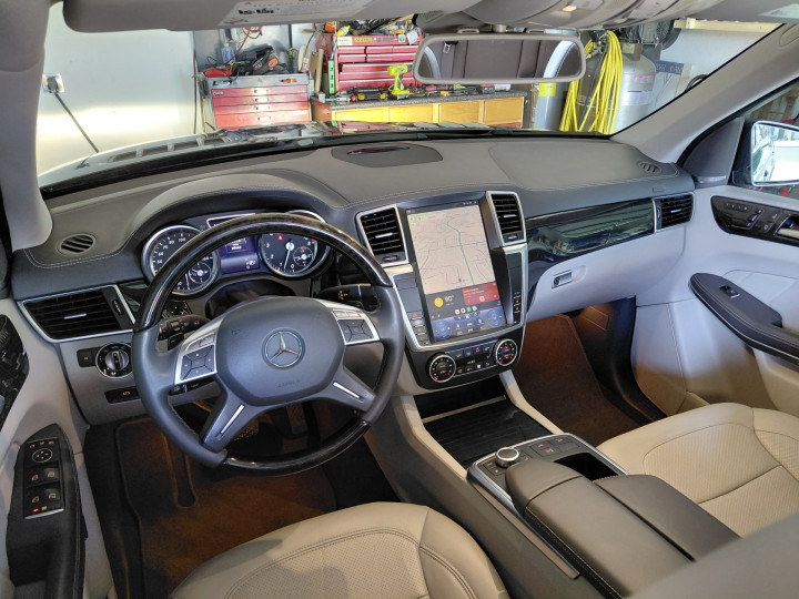 Mercedes-Benz Glendale