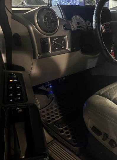HUMMER H2 75240