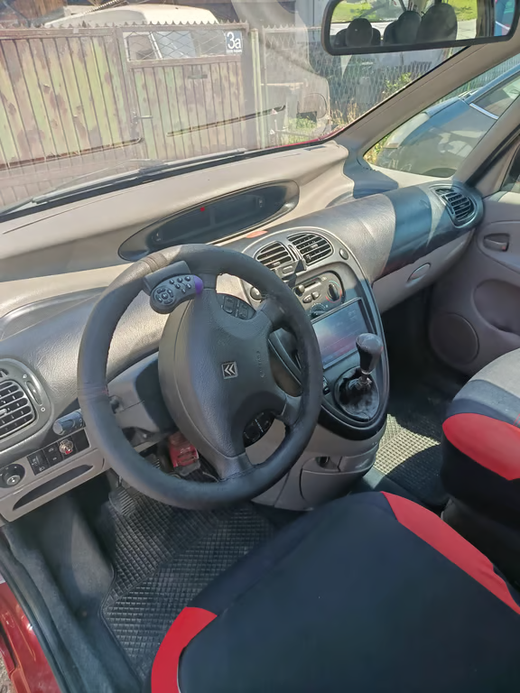 2002 Citroen Xsara Picasso