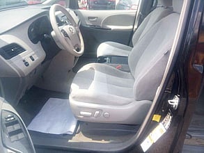 2013 TOYOTA Sienna