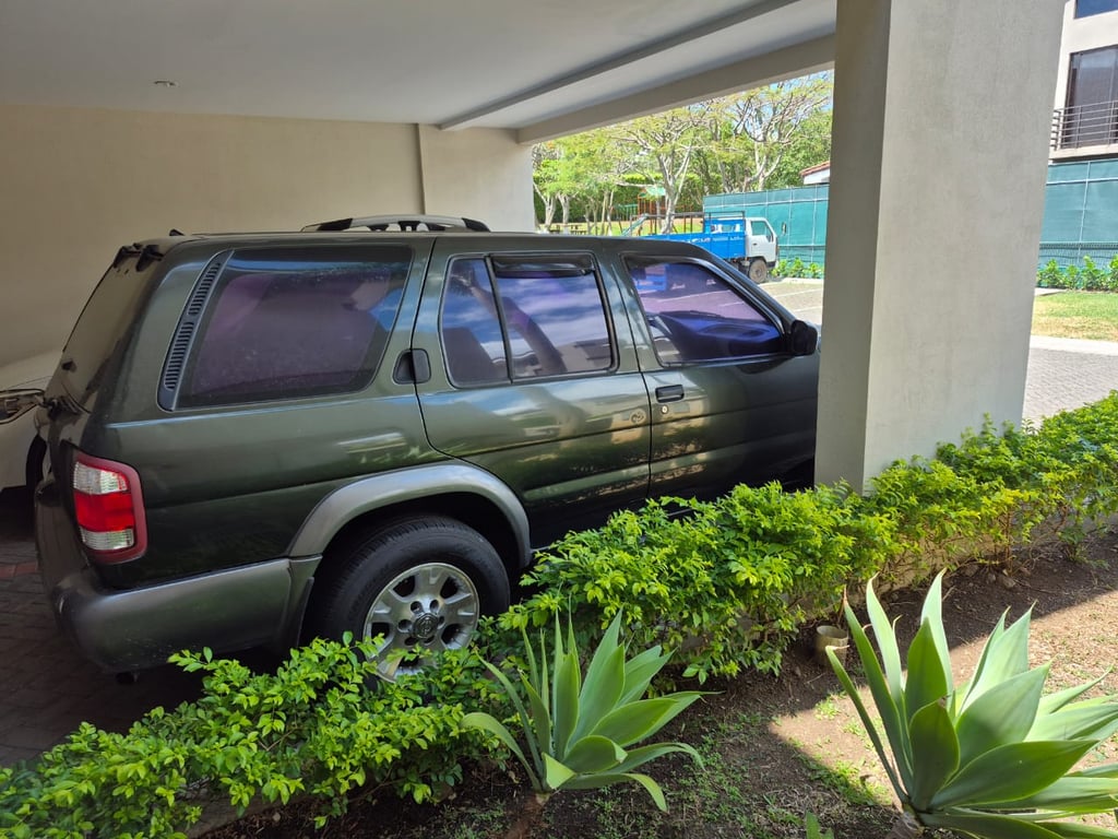 1999 Nissan Pathfinder