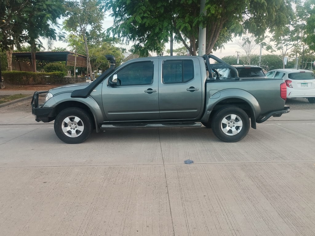 2009 Nissan Navara (Frontier)