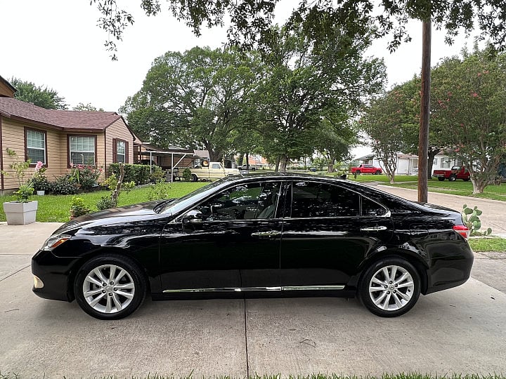 2010 Lexus ES