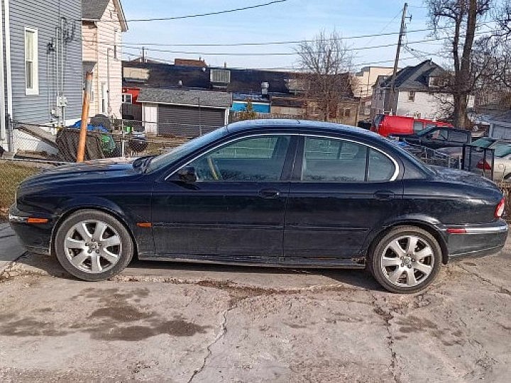 Jaguar X-Type