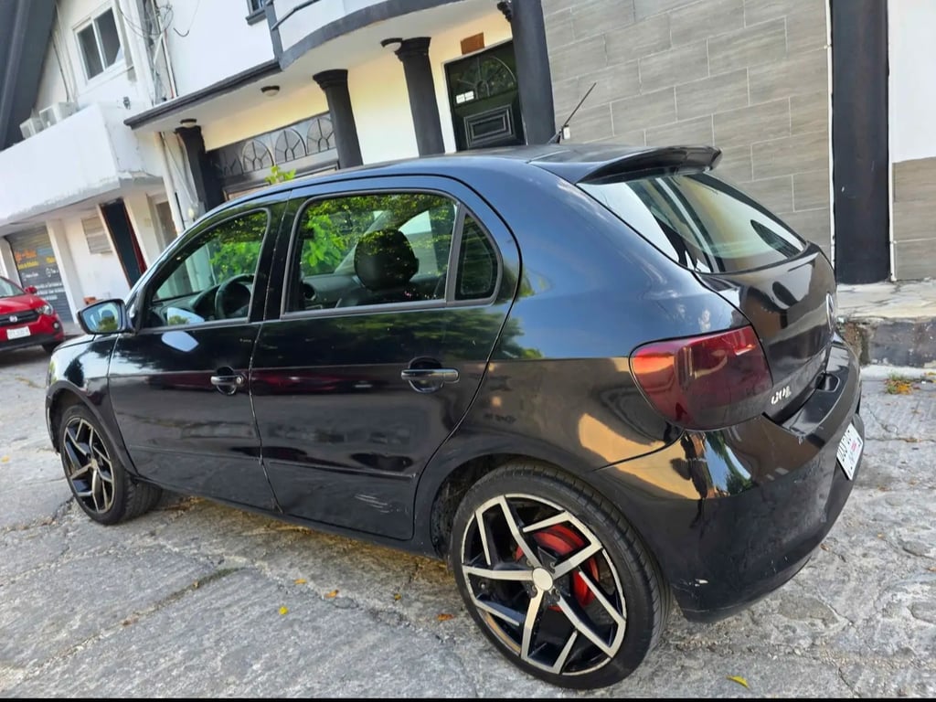 2015 Volkswagen Gol