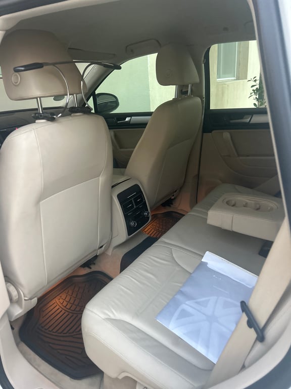 car-3