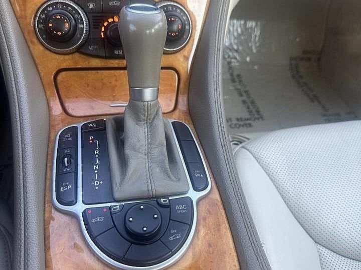 Mercedes-Benz 07735