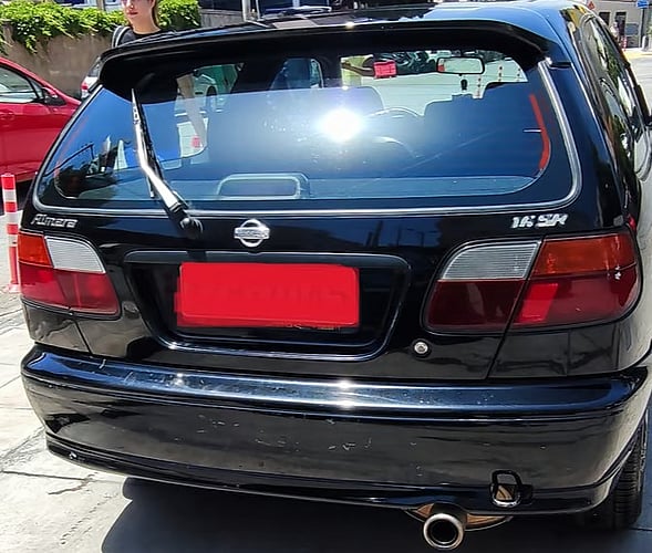 1997 Nissan Almera