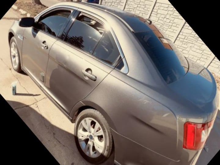 Ford Taurus