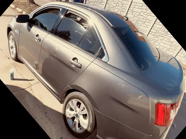 Ford Taurus