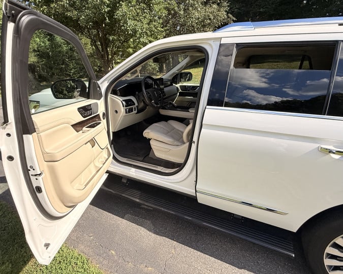 Lincoln Navigator