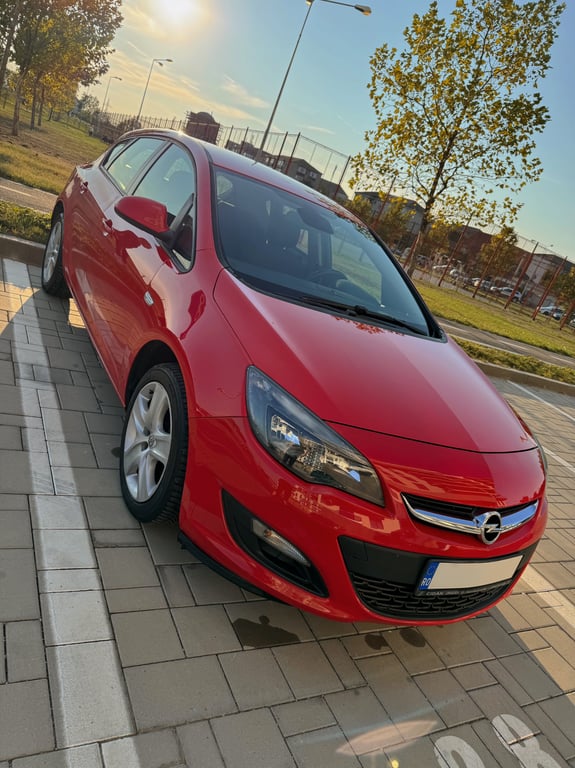 2014 Opel Astra