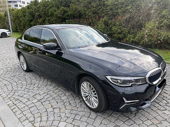 2021 BMW 3200