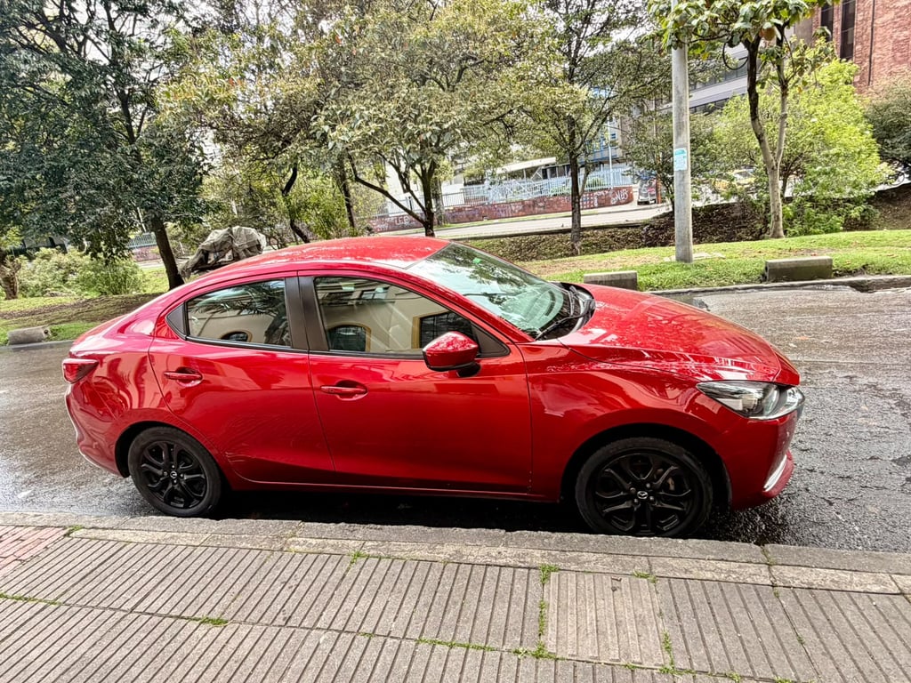 2021 Mazda 1000