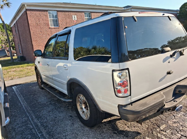 2000 Ford Expedition