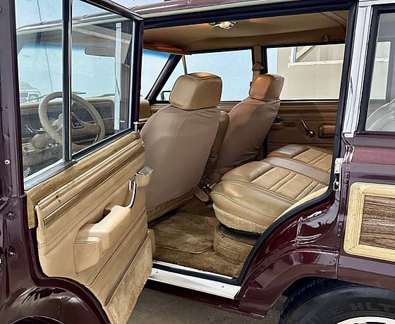 Jeep 33606