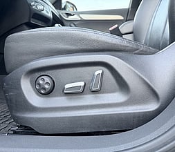 2017 AUDI Q3