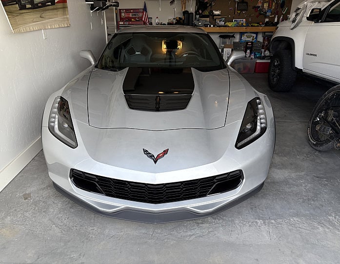 Chevrolet Corvette 81521