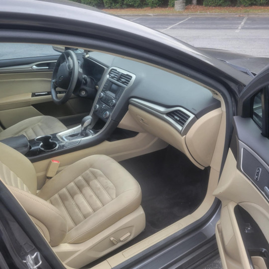 Ford Fusion 27410