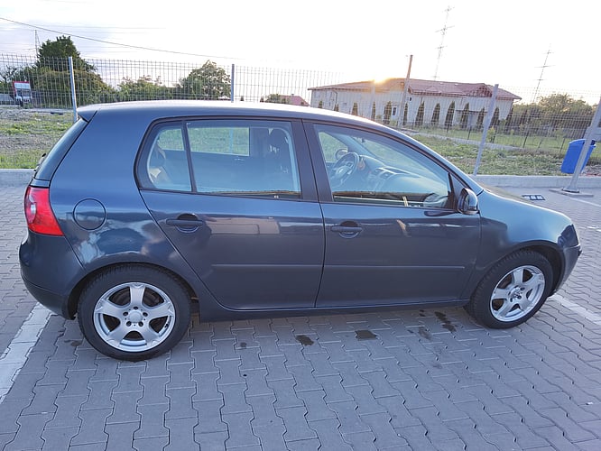 2005 Volkswagen Golf