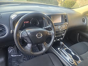 2017 NISSAN Pathfinder