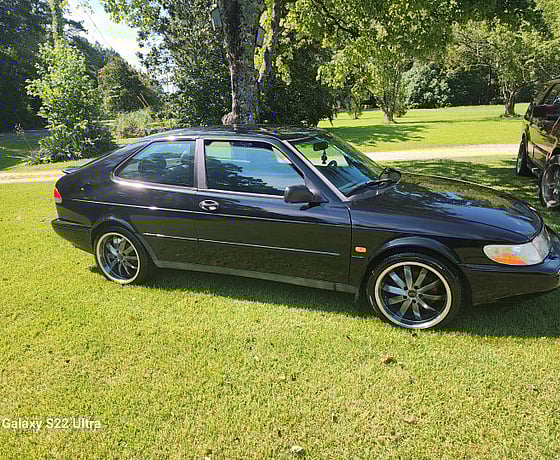 Saab 900