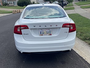 2015 VOLVO S60